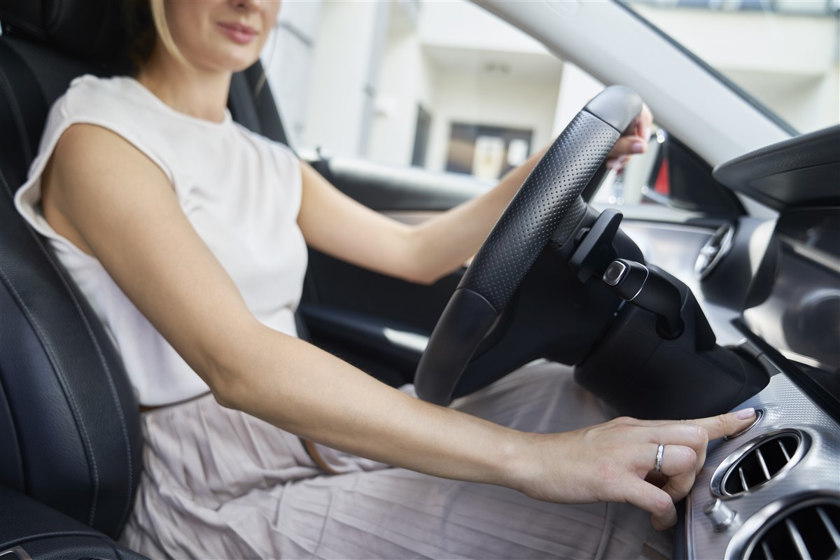 démarrer une vieille voiture