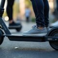 découvrez dans notre guide pratique si l'assurance pour trottinette électrique est obligatoire ou non. informez-vous sur les obligations légales, les risques encourus et les conseils pour une utilisation sécurisée de votre trottinette. protégez-vous et roulez sereinement !